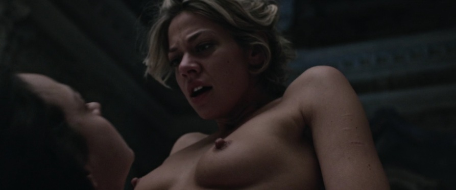 Analeigh Tipton nu 10