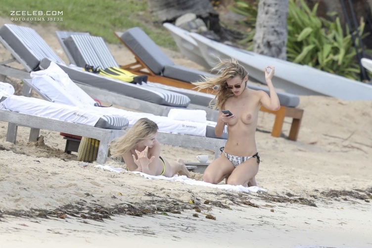Edita Vilkeviciute les seins sont visibles 78