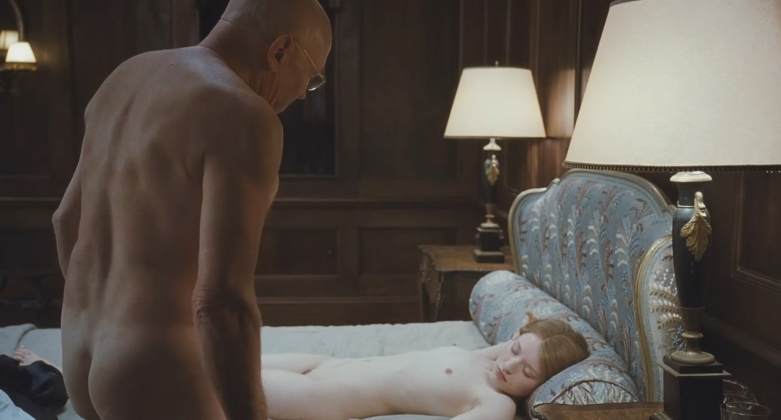 Emily Browning photo nue 55