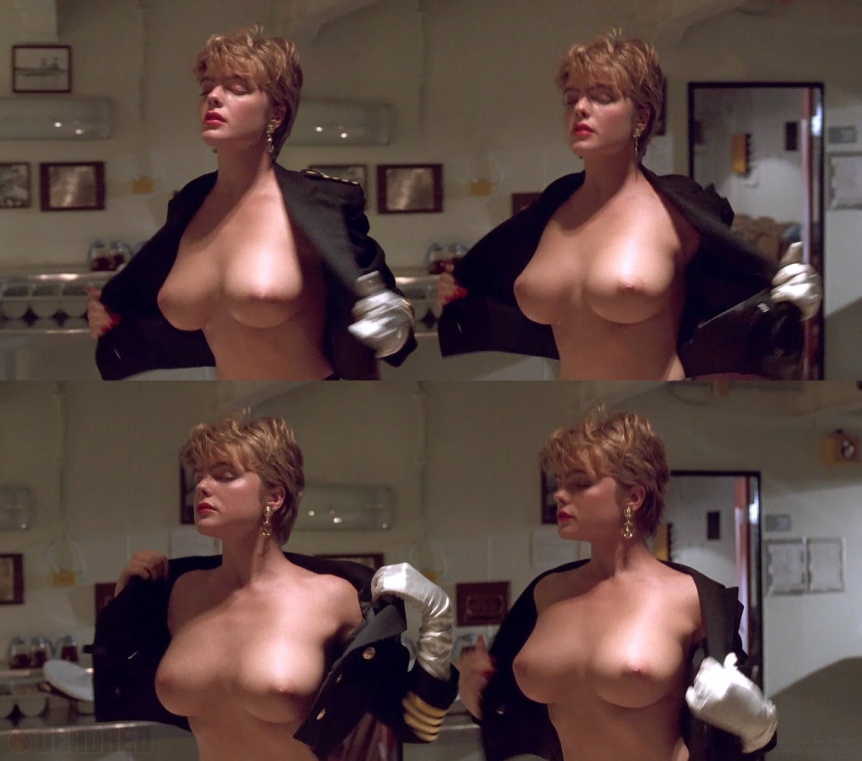 Erika Eleniak jeune