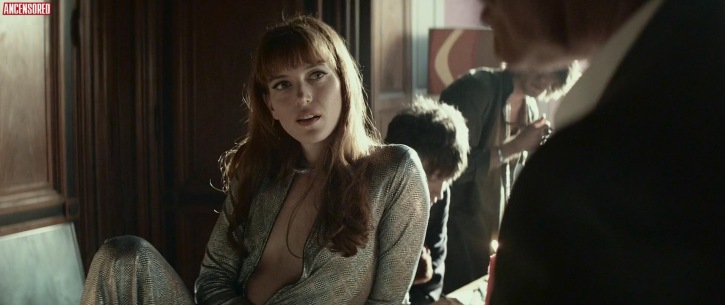 Erika Sainte jeune 12