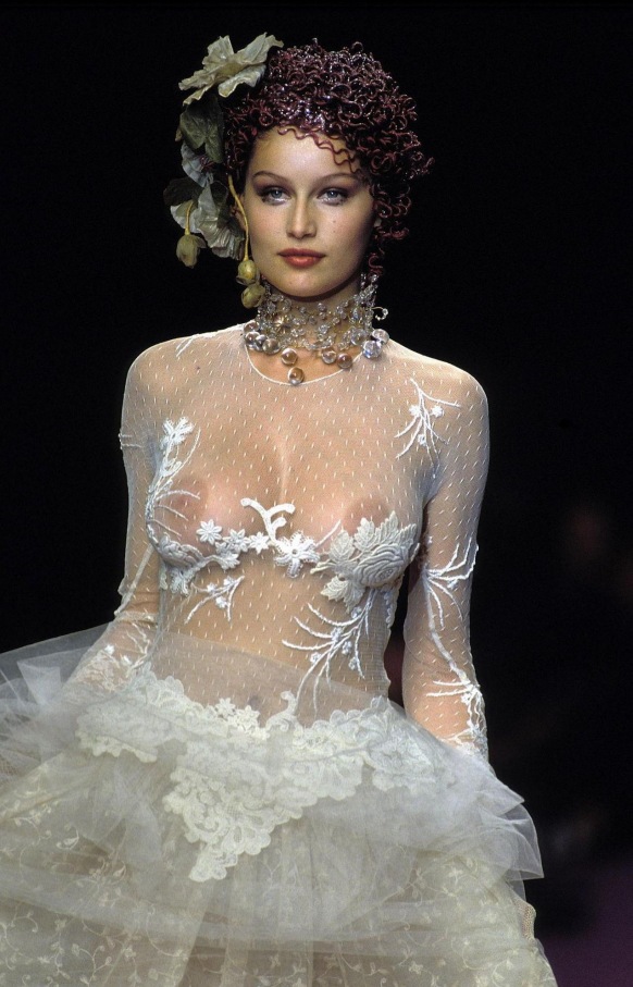 Laetitia Casta photo nue 80